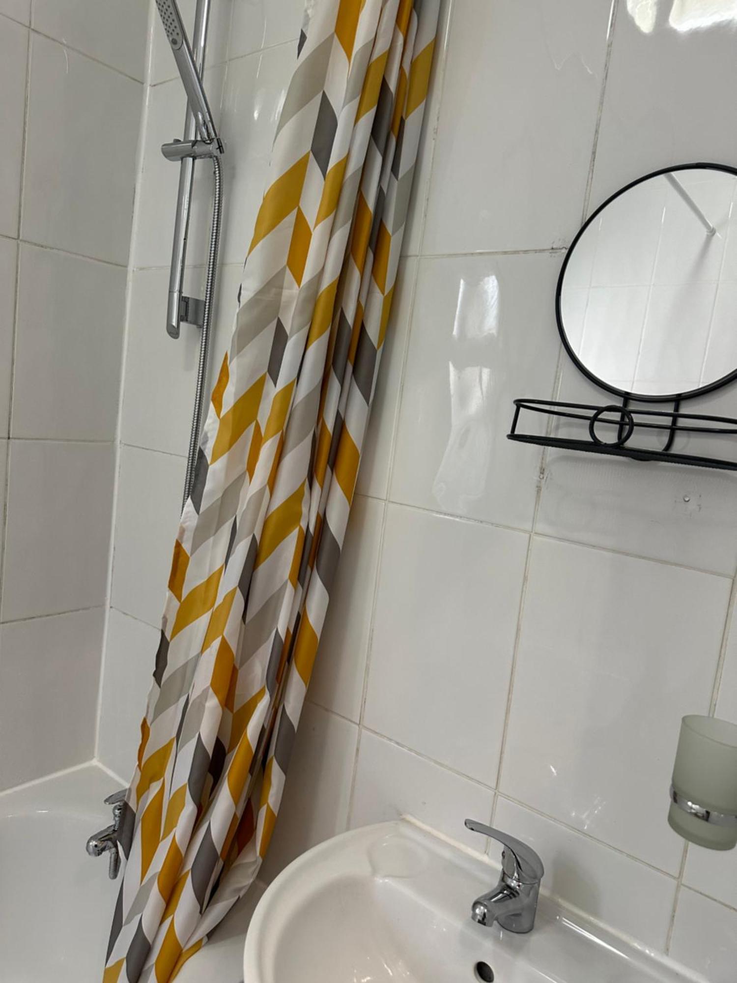 Amazing Ground Floor One Bedroom Apartment Forest Road Londra Dış mekan fotoğraf